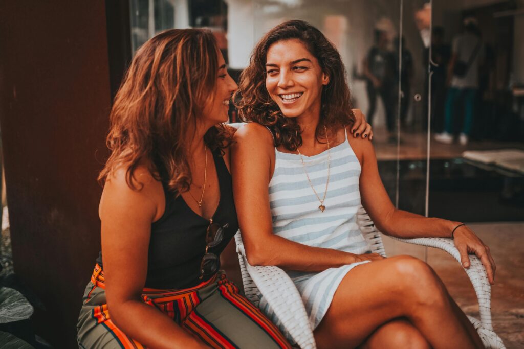 Amizade na vida adulta: Por que é tão difícil marcar algo?